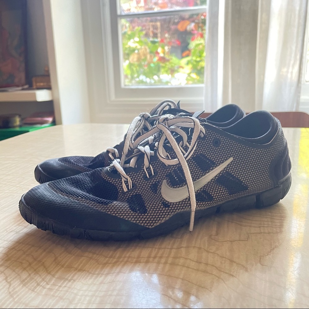 Nike Women's Free Run Bionic Cross Training Black Running Shoes sneakers 8.5 us